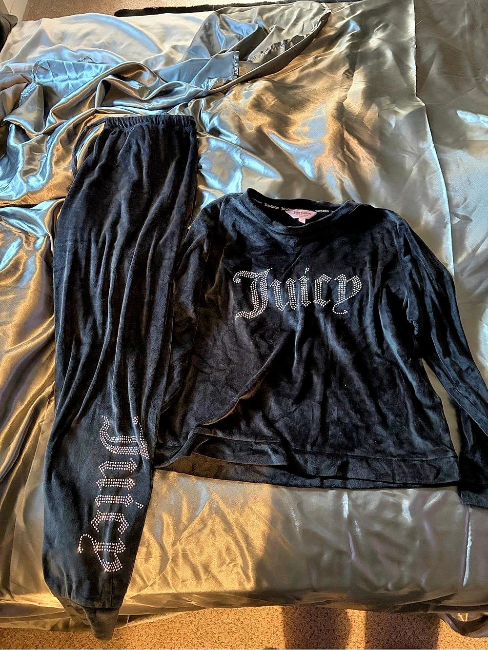 Juicy Couture Rhinestone Velour Sleepwear Set in Black